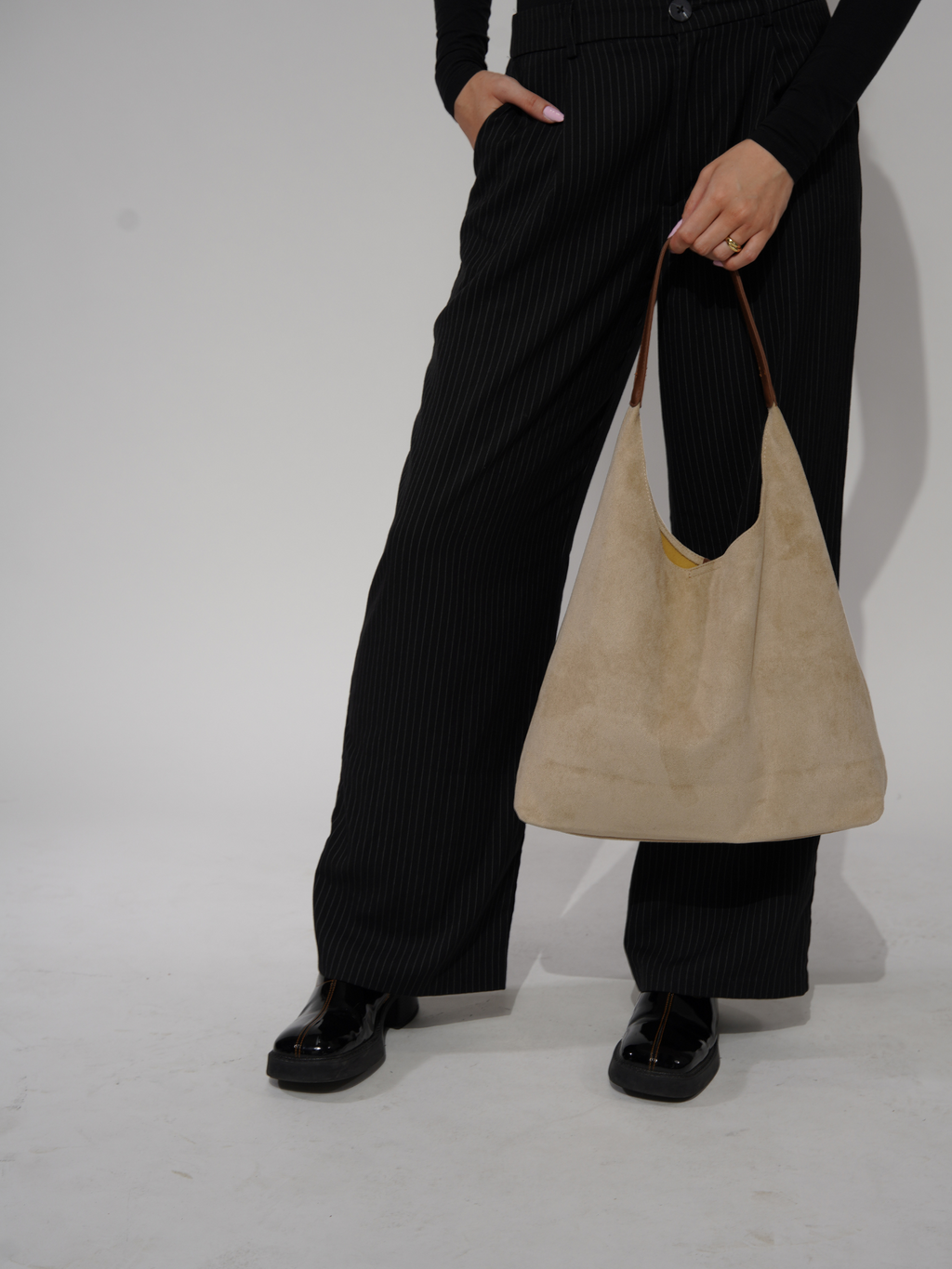 Classic Leather Tote for Daily Use