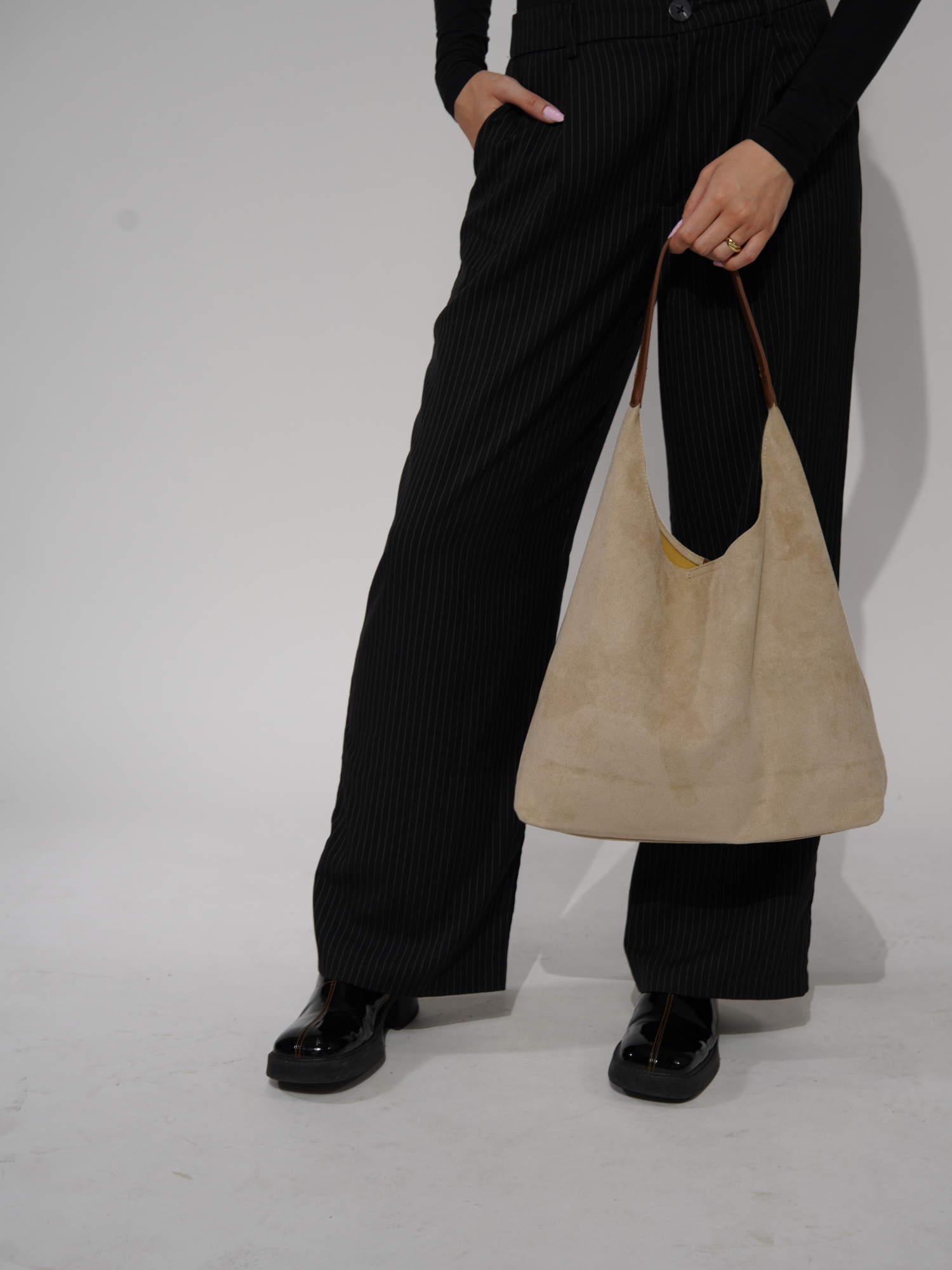 Classic Leather Tote for Daily Use