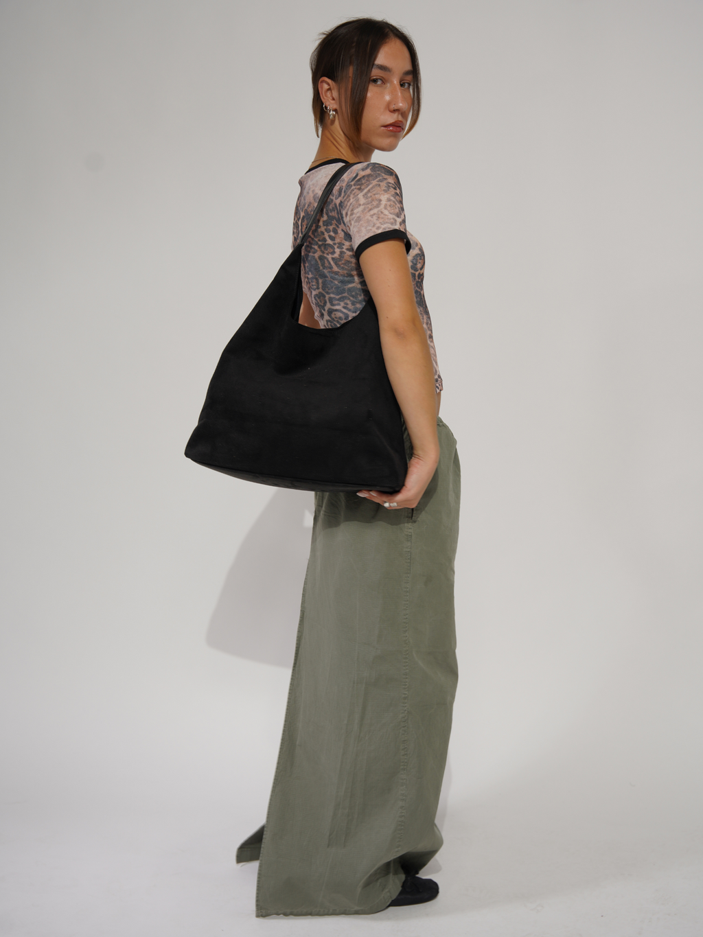 Classic Leather Tote for Daily Use