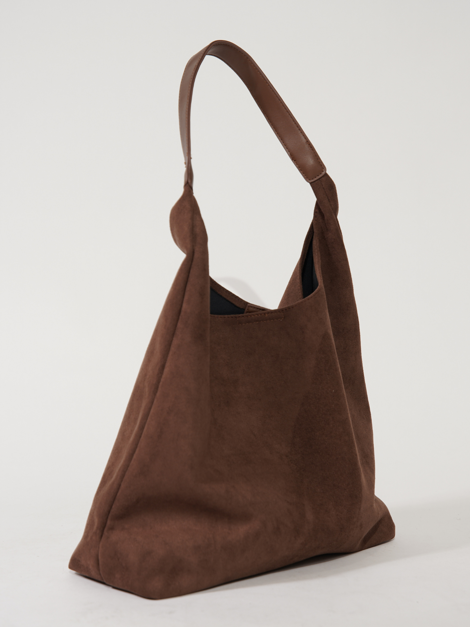 Classic Leather Tote for Daily Use