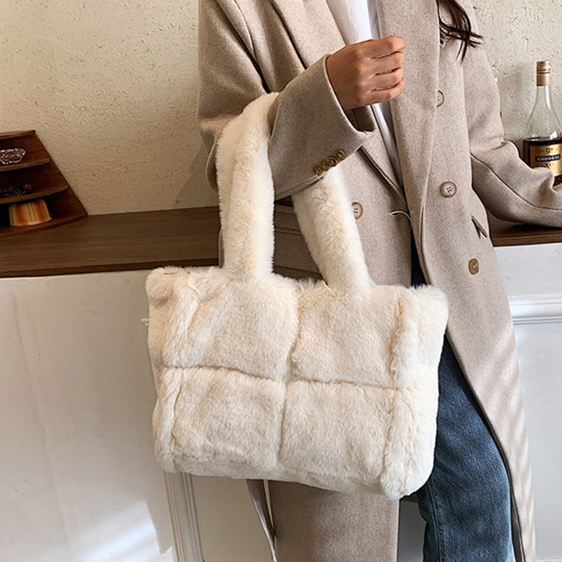 Dante Plush Handbag | Chic Winter Accessory for Women
